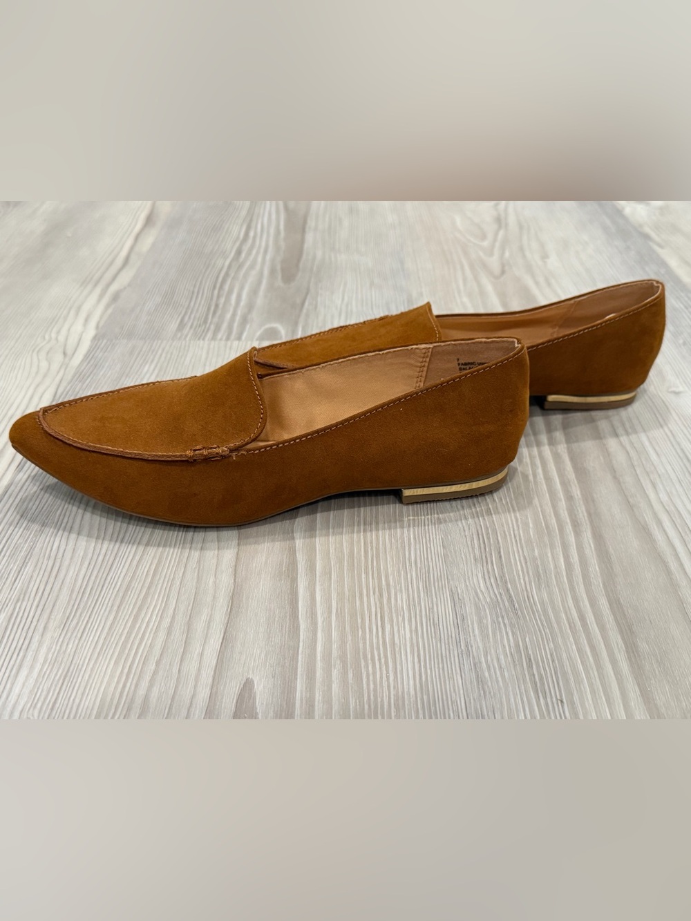BNWT EXPRESS Women's Loafers shoe. Lightweight. Brown. Size 7 - Picture 4 of 9